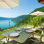 Italian - Panoramic Semesterbostad *